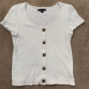 scoop neck with buttons